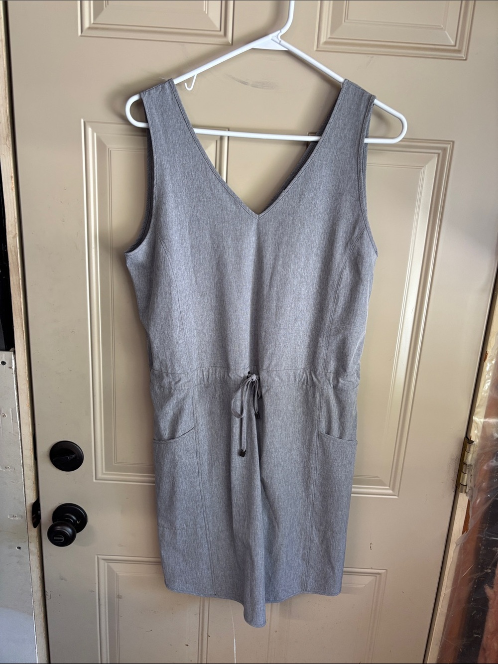 Sleeveless V-Neck Midi Drawstring Dress in Light Gray b176